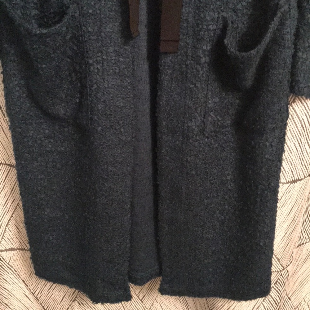 Long coat - Picture 4 of 4